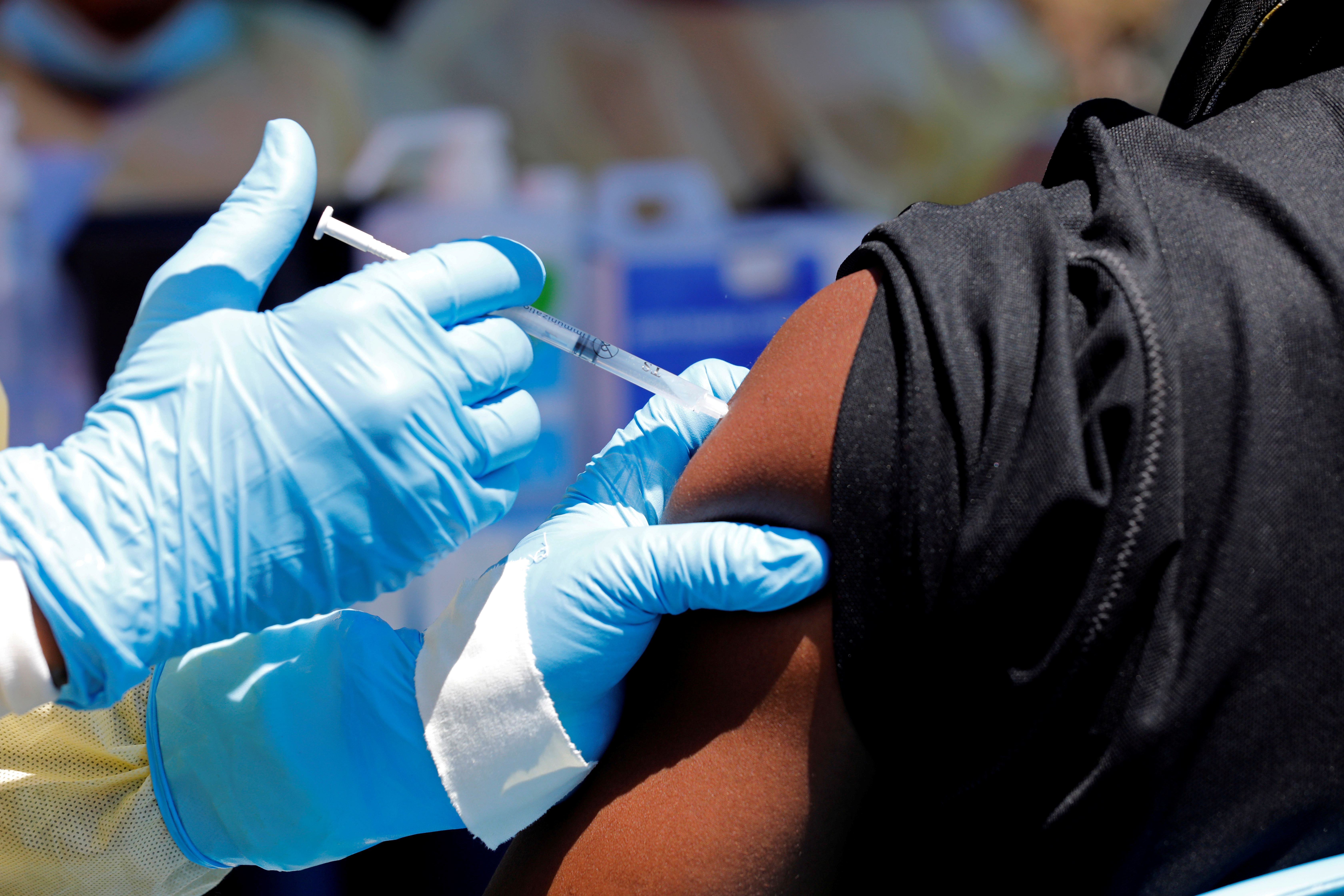 Ervebo , le premier vaccin contre Ebola autorisé en Europe