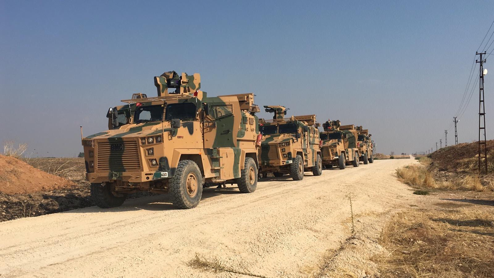 Turquie et Russie mènent leur première patrouille dans le nord-est syrien