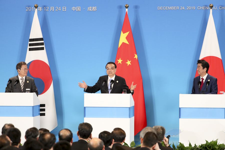 La réunion des dirigeants Chine-Japon-République de Corée renforce la confiance mutuelle et la coopération trilatérale