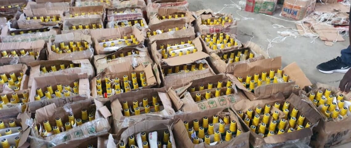 Cameroun : une fabrique des bières frelatées démantelée au quartier Nkololun à Douala