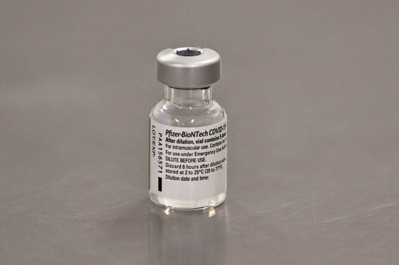 Coronavirus: L'UE commande 100 millions de doses supplémentaires du vaccin de Pfizer et BioNTech
