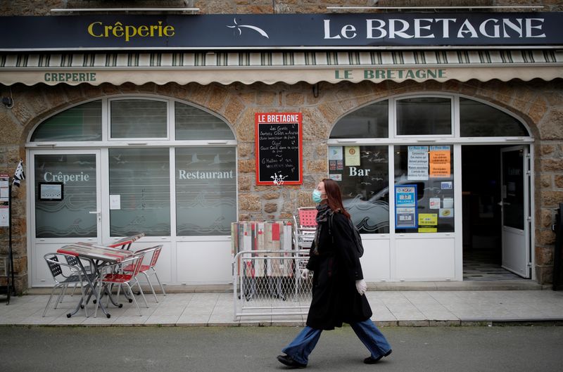 France: Le variant détecté en Bretagne n'est pas la souche britannique, selon un infectiologue