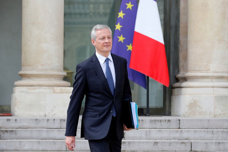 La France prête à saisir l'OMC face aux menaces américaines sur le champagne, dit Le Maire