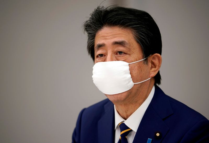 Les Jeux de Tokyo ne pourront avoir lieu si la pandémie n'est pas contenue, selon Abe