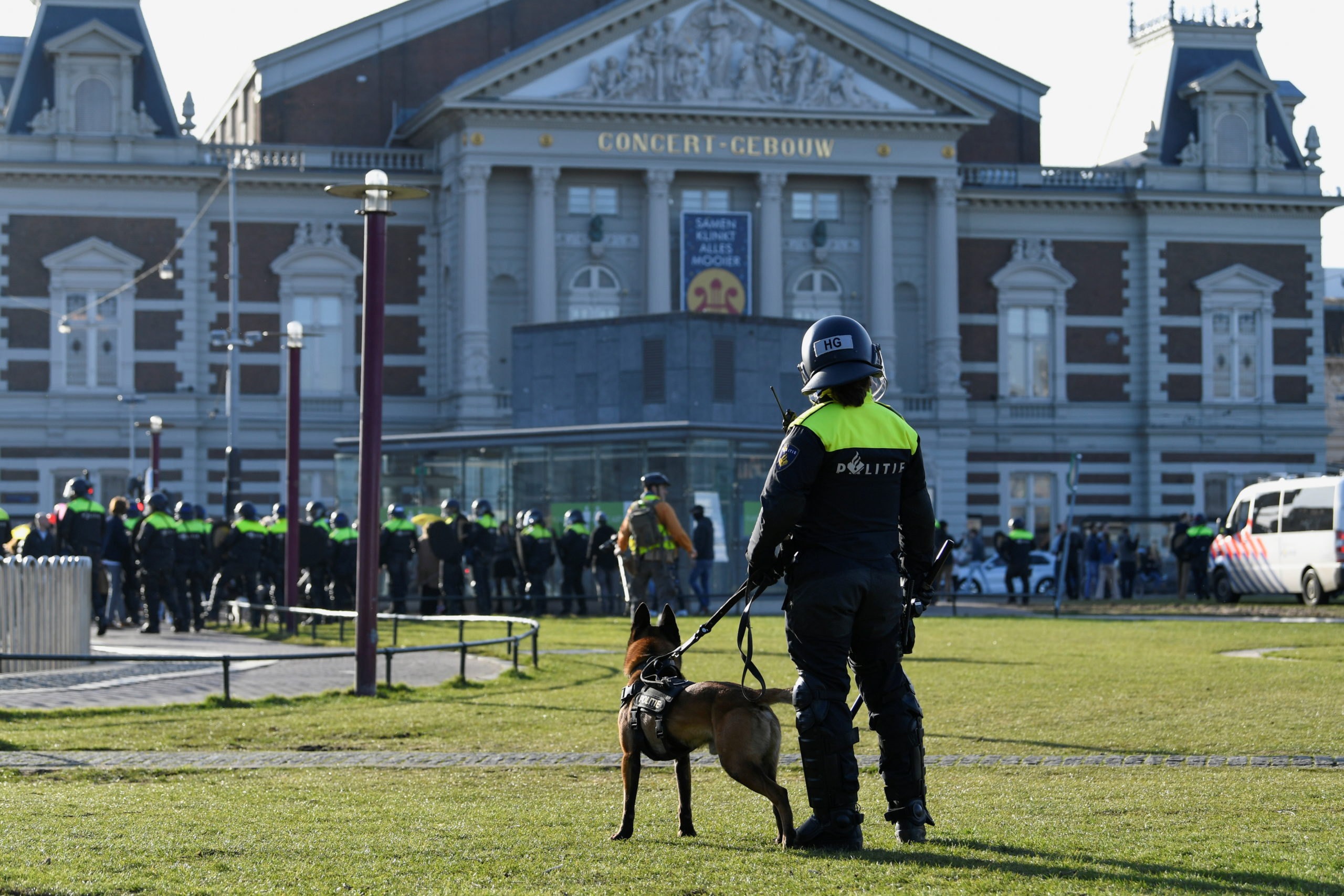 Les Pays-Bas allègent le confinement malgré la hausse des cas