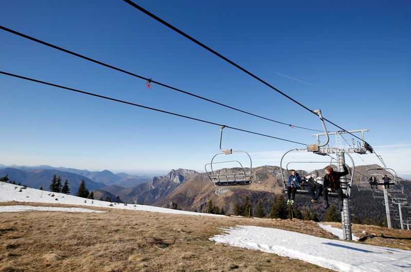 Les stations de ski européennes veulent sauver la saison